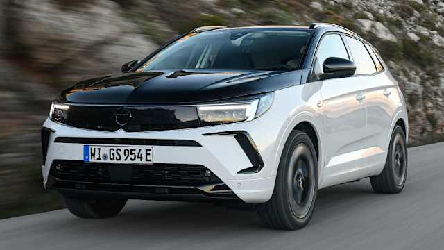 1. Generation 1. Facelift