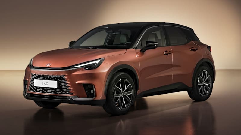 Lexus LBX 1. Generation