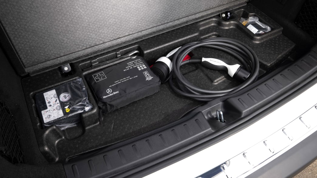 Mercedes Eqa Testfahrt Im Elektro Suv Mit 400 Km Reichweite Adac