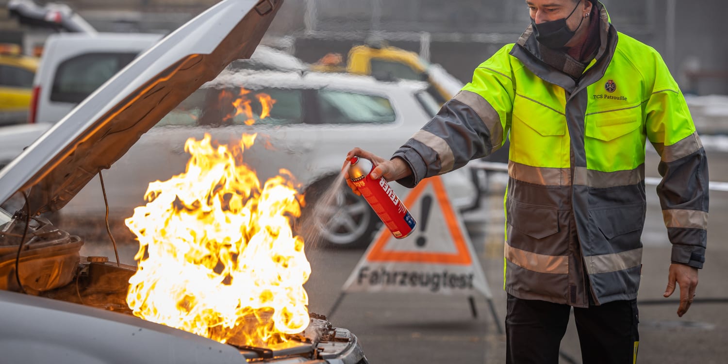 Feuerlöscher fürs Auto im Test