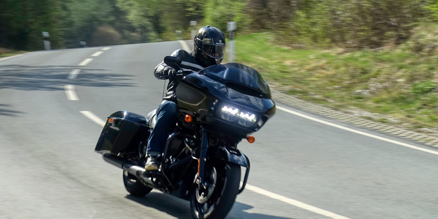 Harley Davidson Road Glide Special Fahrbericht Infos Adac