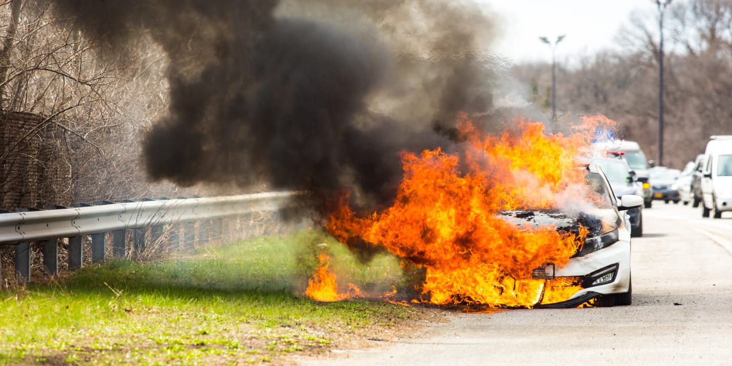 Auto abgebrannt: Wer zahlt?
