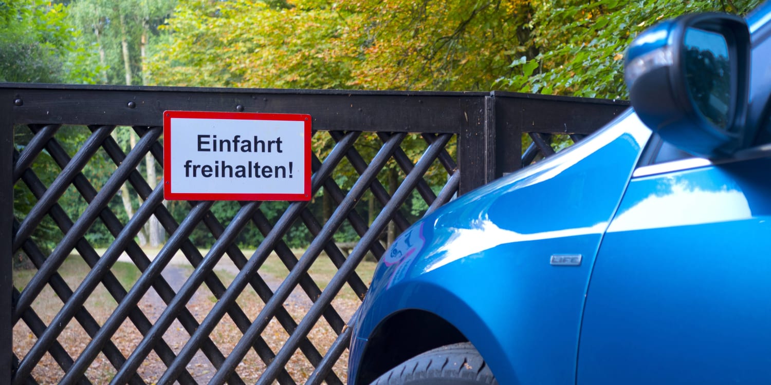 Einfahrt zugeparkt Wann man Falschparker abschleppen lassen darf