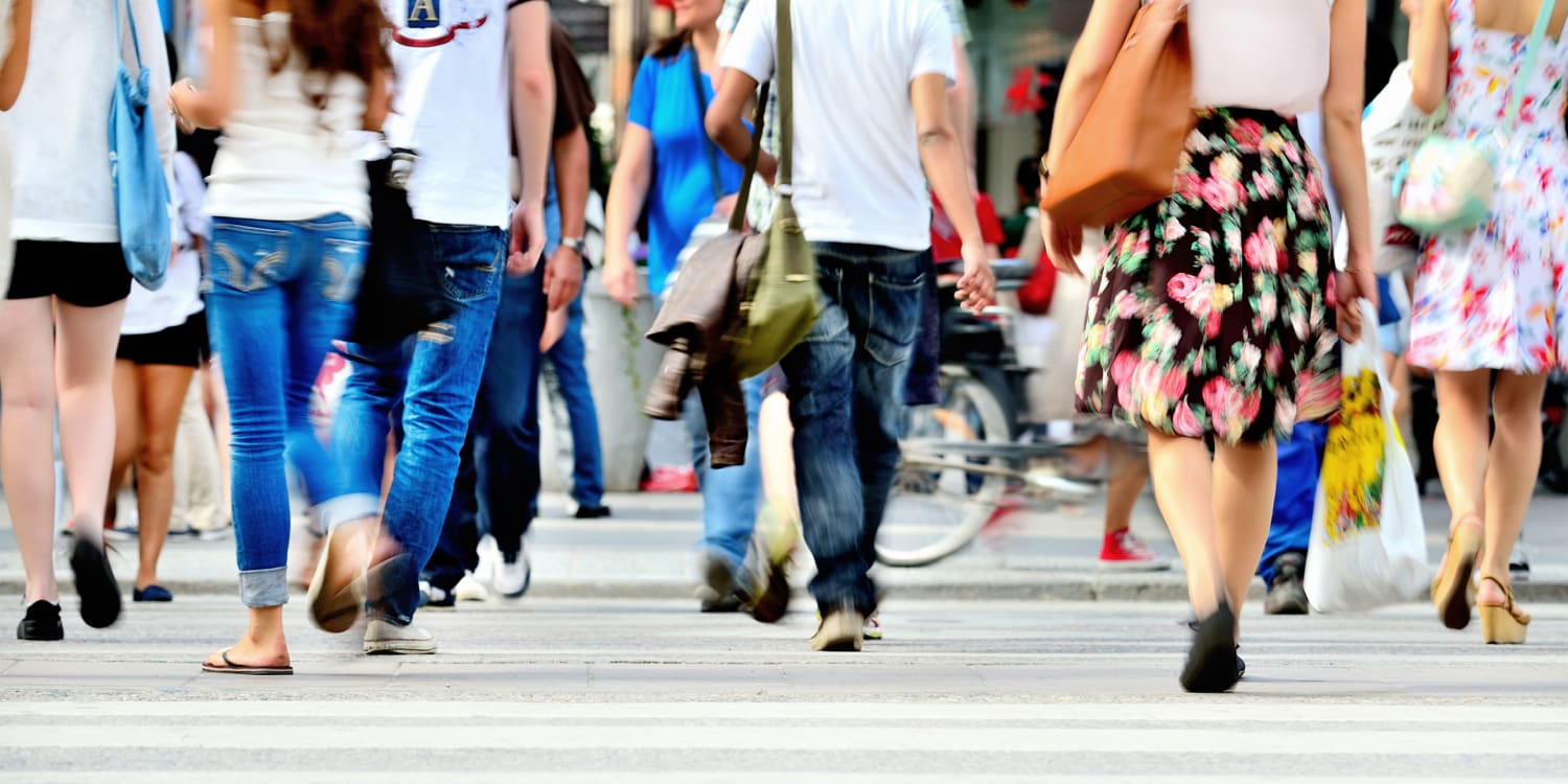 Wann muss ich dem Fußgänger Vorfahrt gewähren? | ADAC