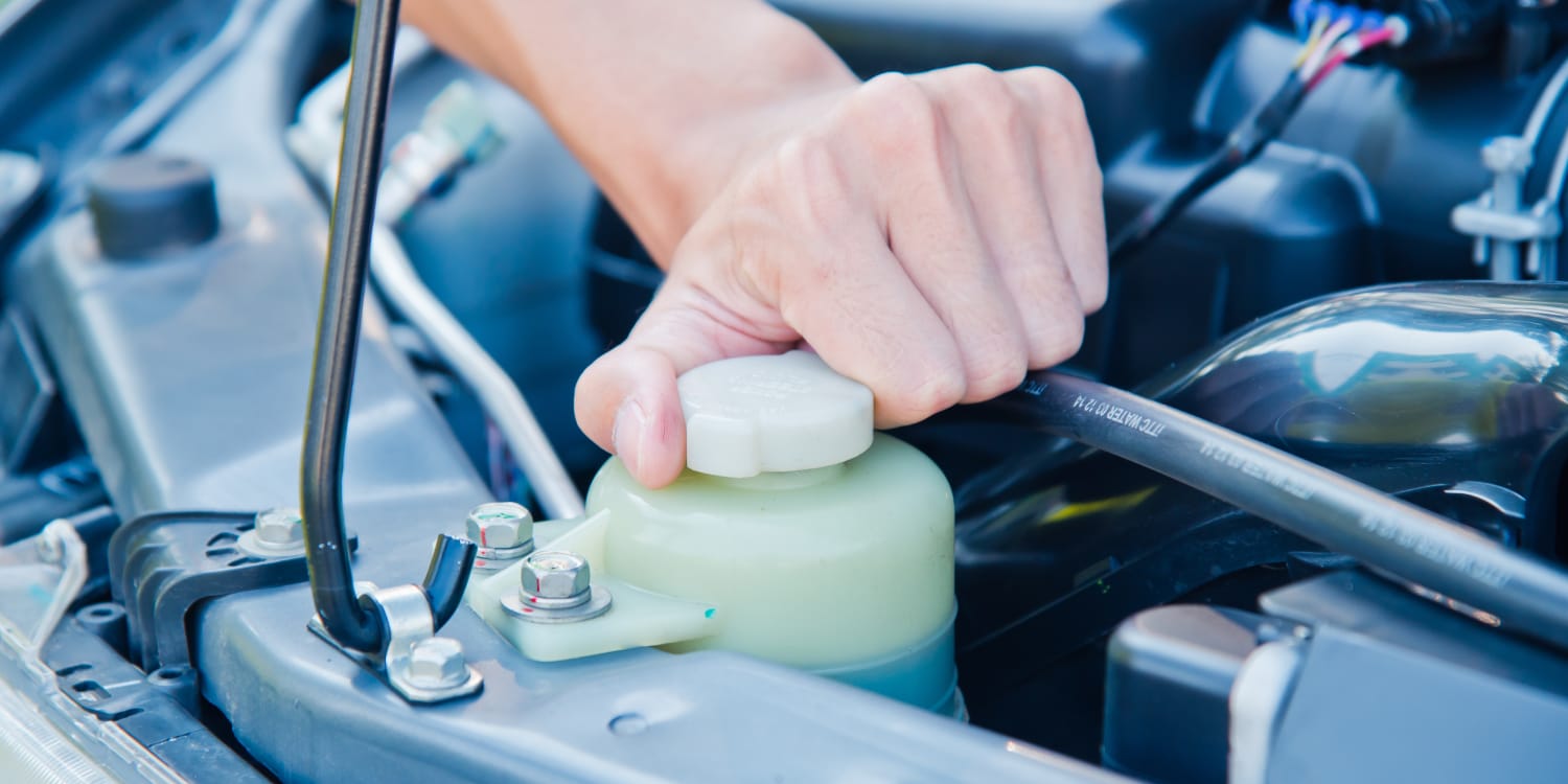 Kühlflüssigkeit kontrollieren und nachfüllen Darauf müssen Sie achten