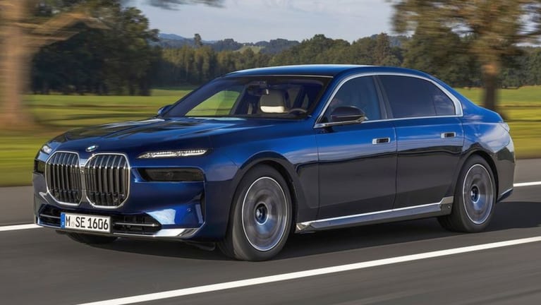 740d xDrive Steptronic Sport