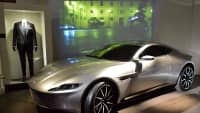 Seitenansicht des Aston Martin DB 10 aus dem James Bond Film Spectre