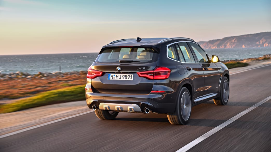bmw x3 g 01 benziner diesel und hybrid im test adac