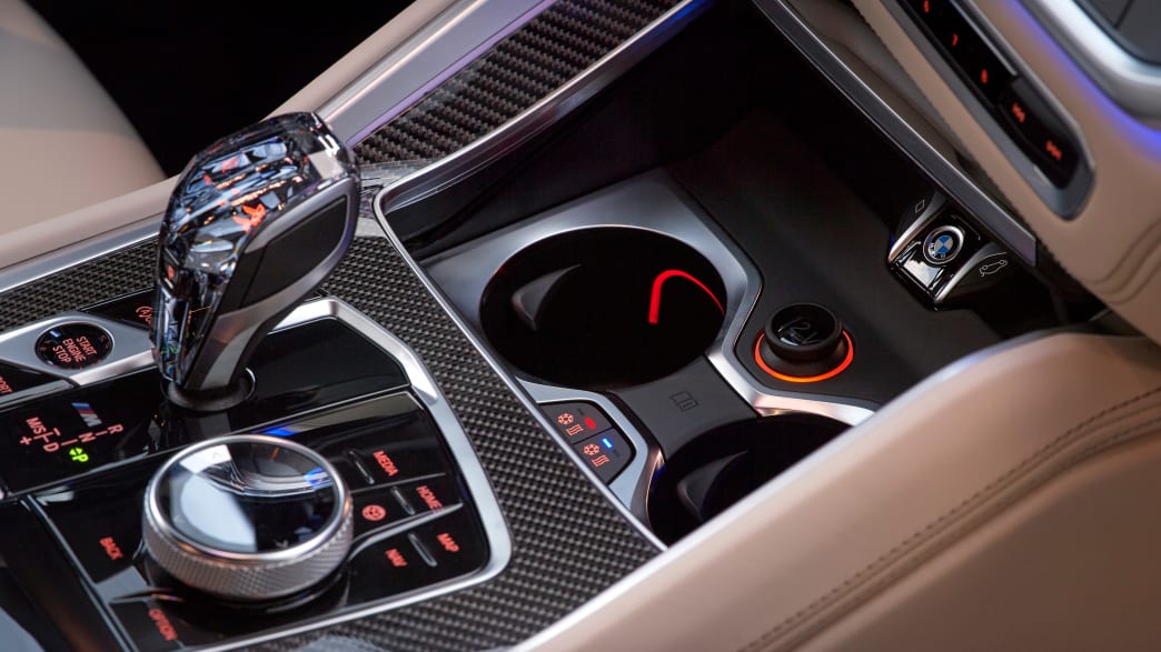 BMW X6: Testfahrt im Super-SUV-Coupé | ADAC