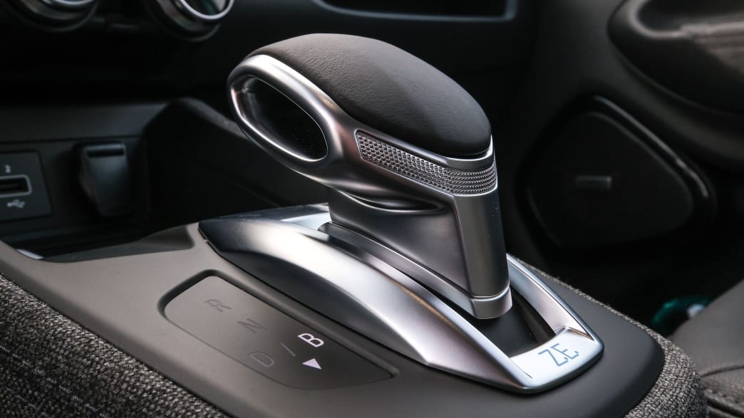 renault zoe test mit 52 kwh akku reichweite daten preis adac