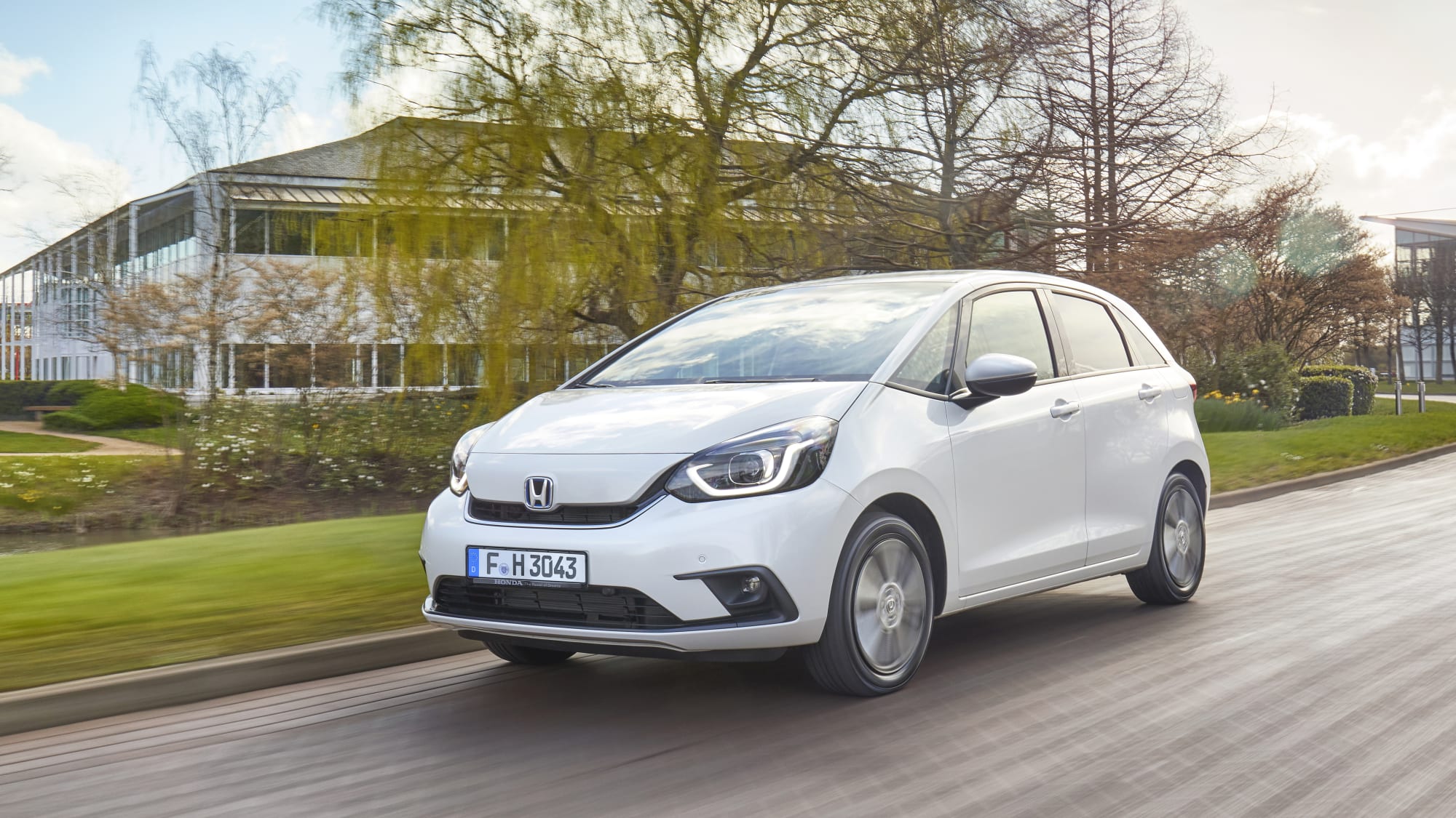 Honda Jazz 2020 Mit Hybridantrieb Und Magic Seats Adac