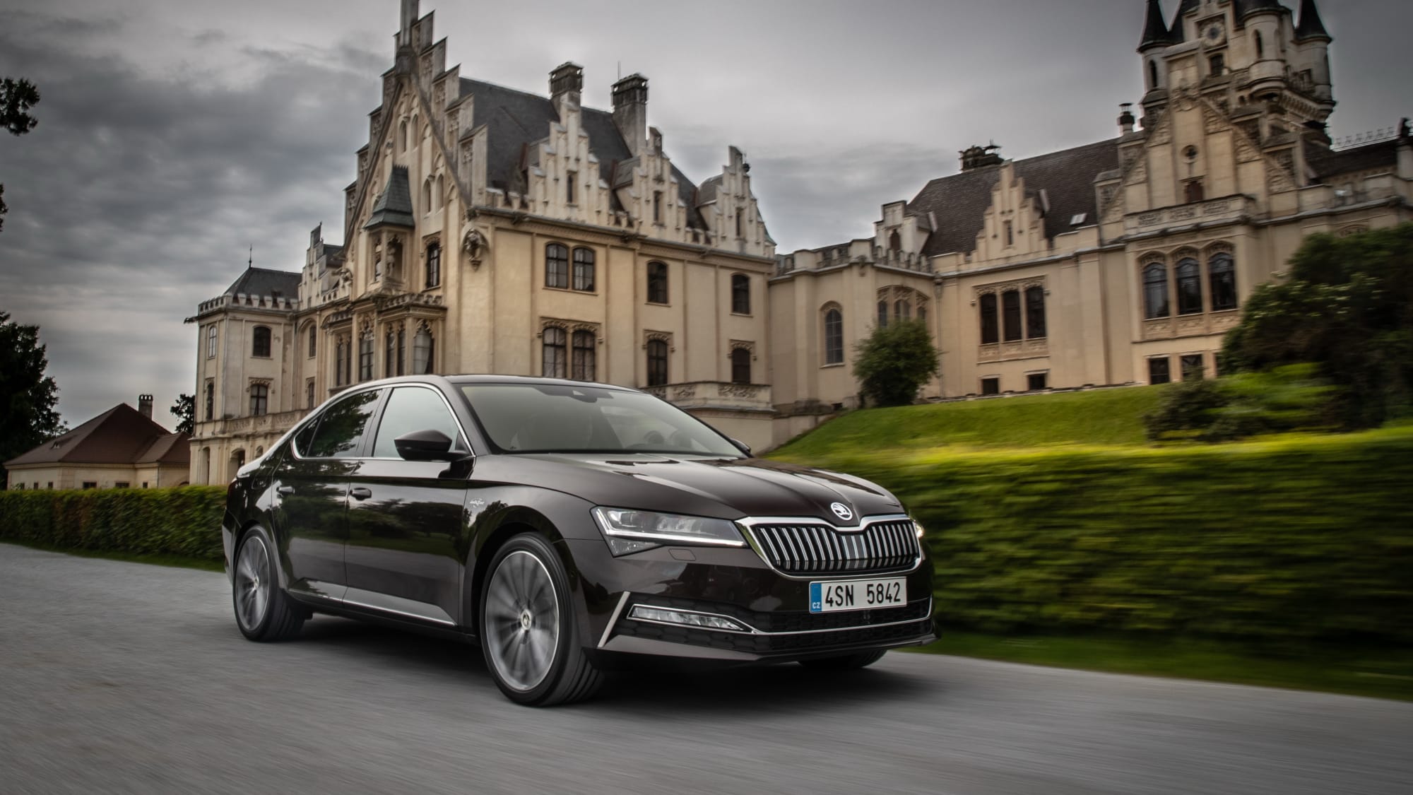 Skoda Superb 2019 Testfahrt Im Facelift Modell Adac