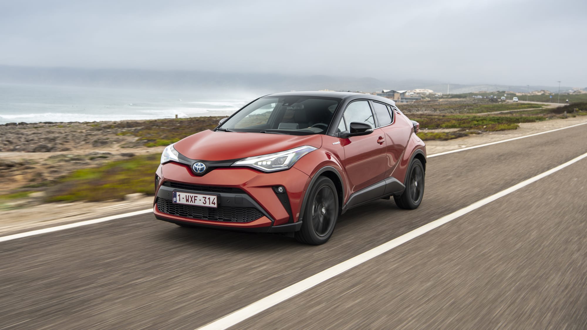 Toyota C Hr 2020 Testfahrt Hybrid Verbrauch Preis Adac