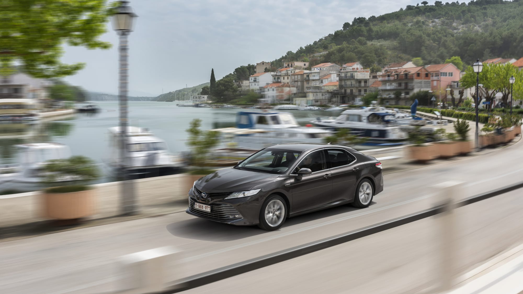 Toyota Camry 2019 Test Daten Bilder Hybrid Verbrauch Adac