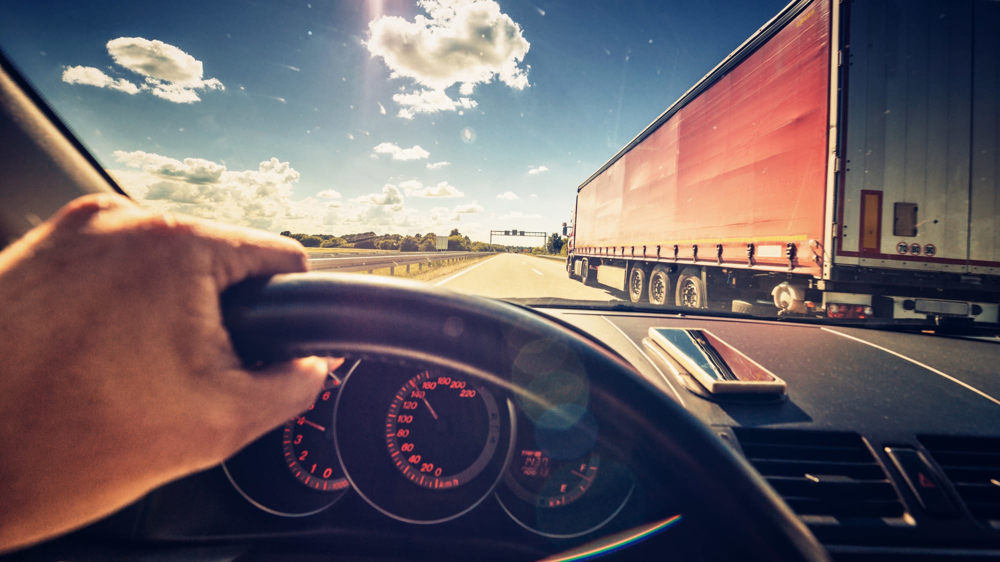 LKW Fahrverbot: Für wen gilt das Sonntagsfahrverbot? | ADAC
