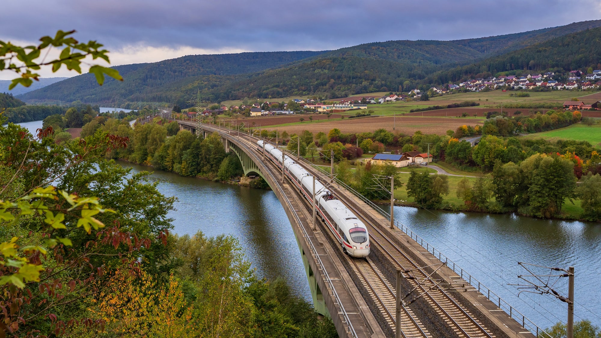 Bahn Verspatungen Durch Baustelle Zwischen Berlin Und Munchen Adac