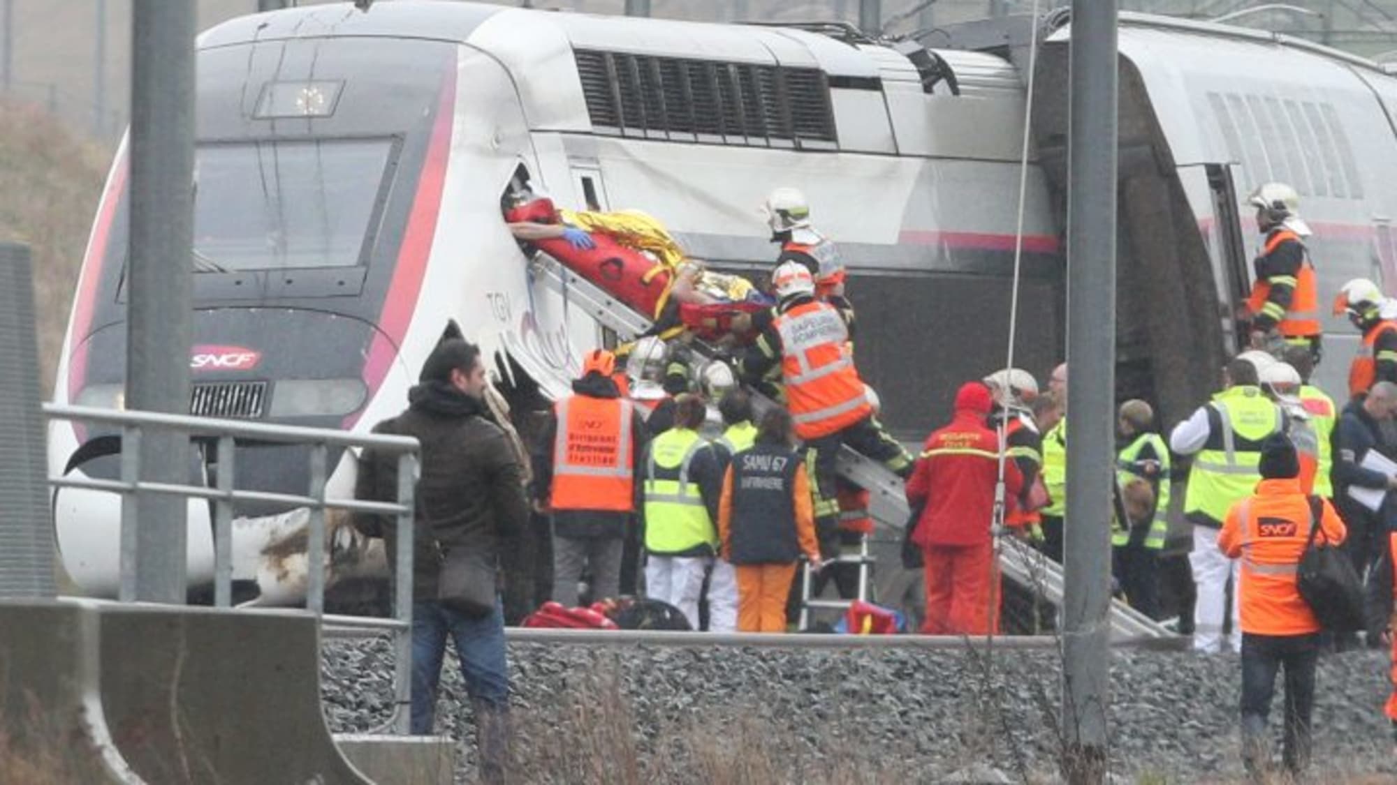 Frankreich Tgv Entgleist Bei Strassburg Adac