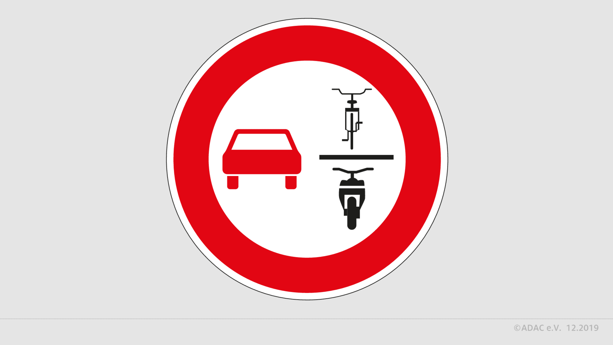 Überholverbot Zweiräder Schild