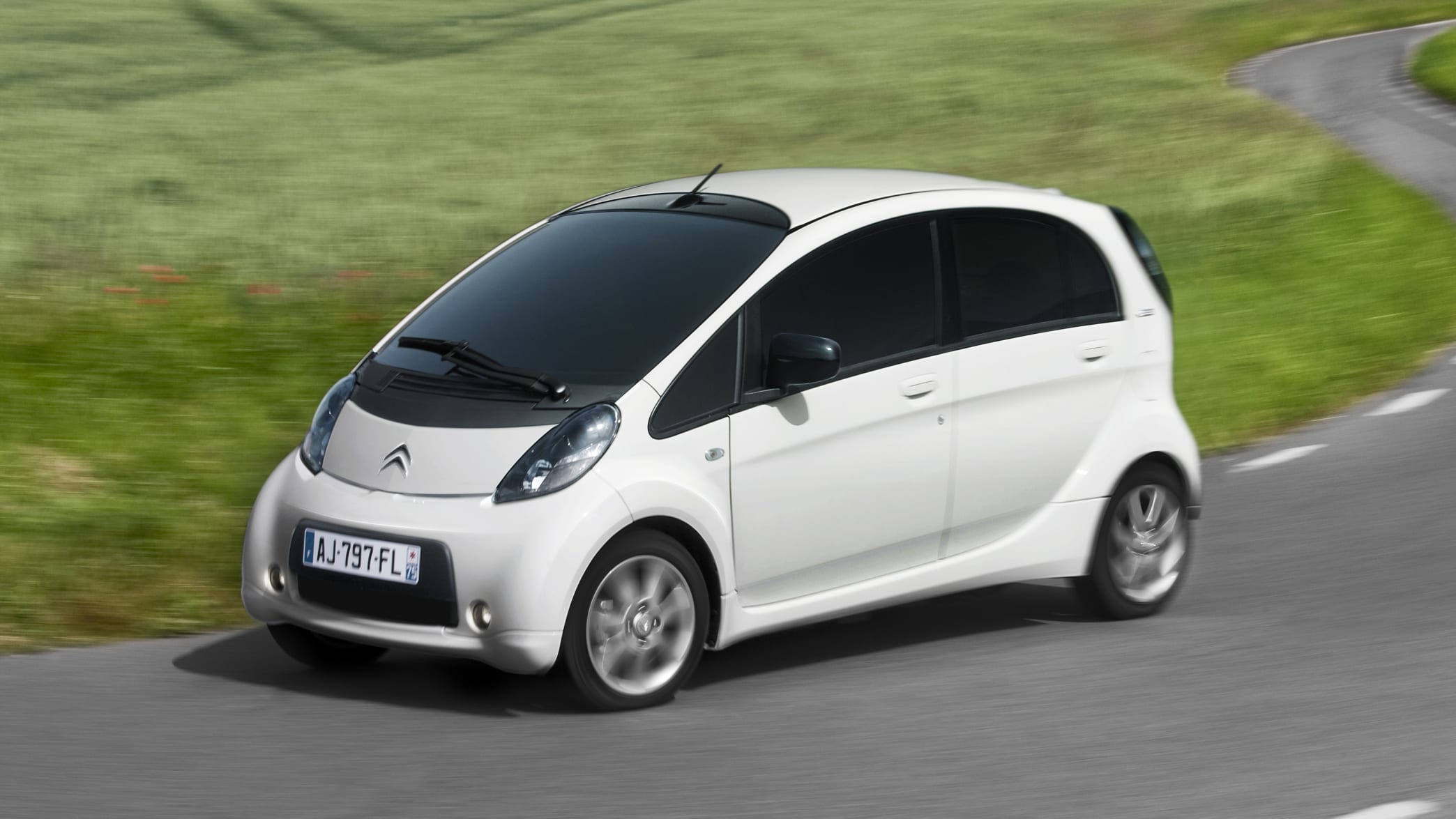 Elektroauto gebraucht kaufen Das sollten Sie beachten ADAC