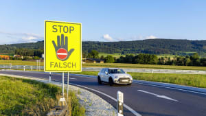 Verhalten In Gefahrensituationen Adac