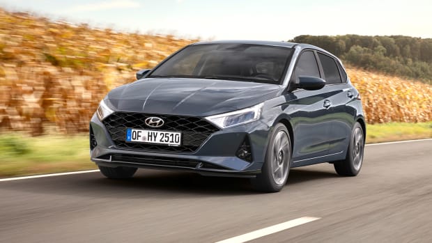 Neuer Hyundai I Testfahrt Daten Bilder Adac