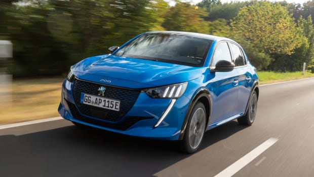 Peugeot E 8 Im Test Reichweite Und Verbrauch Adac