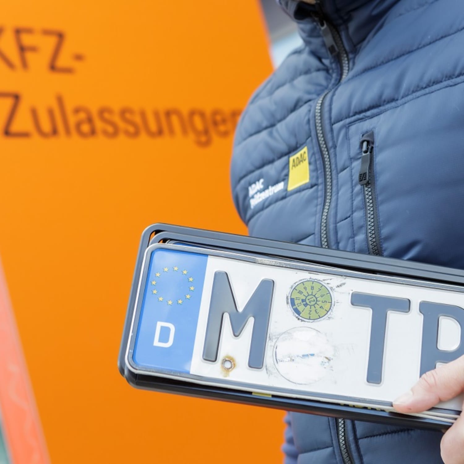 Adac Bietet Jetzt Zulassungsservice In Munchen An Adac Adac juristen erklaeren die wichtigsten punktemehr. adac bietet jetzt zulassungsservice in
