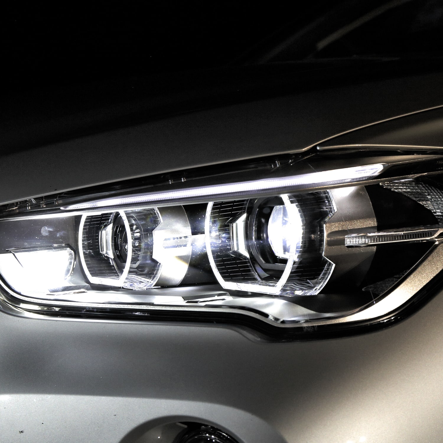 led leuchten wie lang halten scheinwerfer ruckleuchten adac