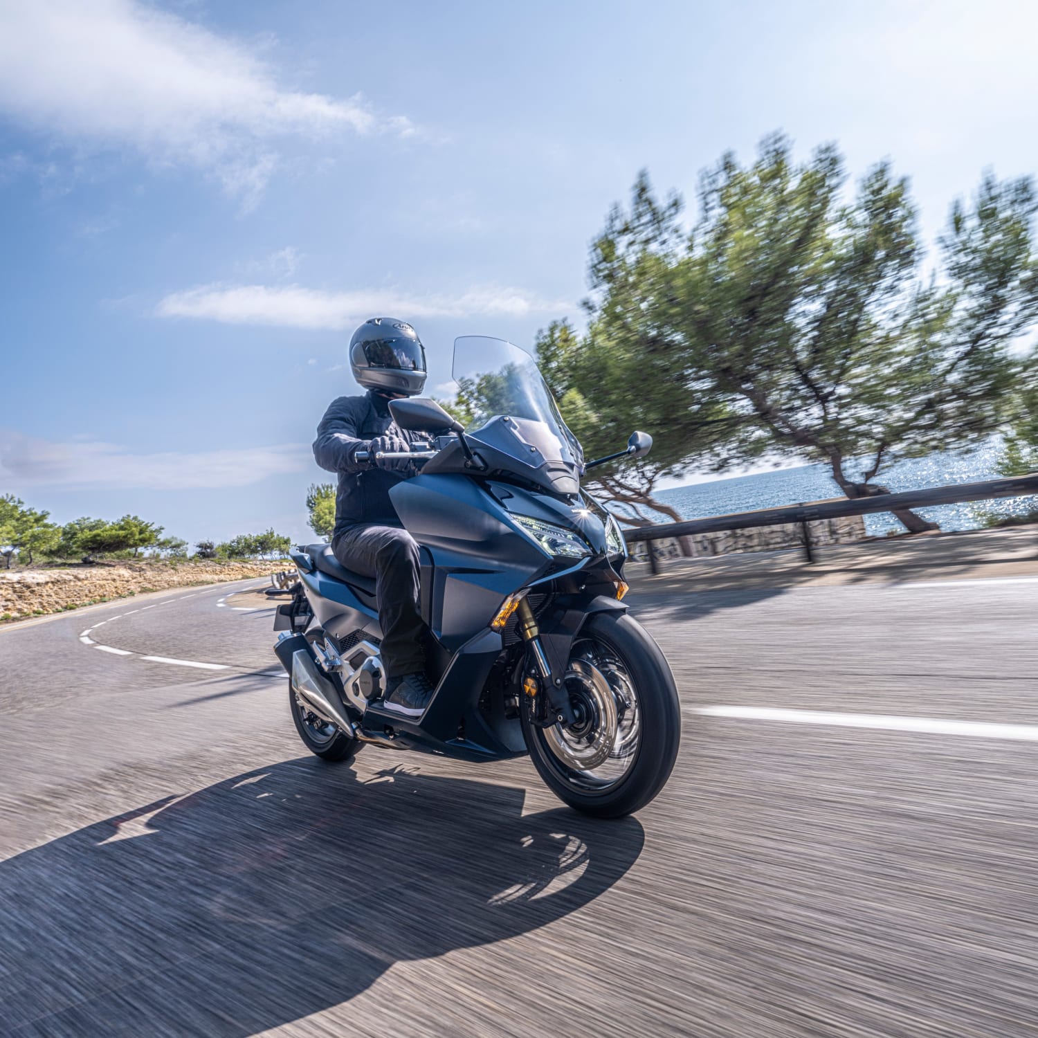 Honda Forza 750: Fahrbericht, Bilder, Daten | ADAC