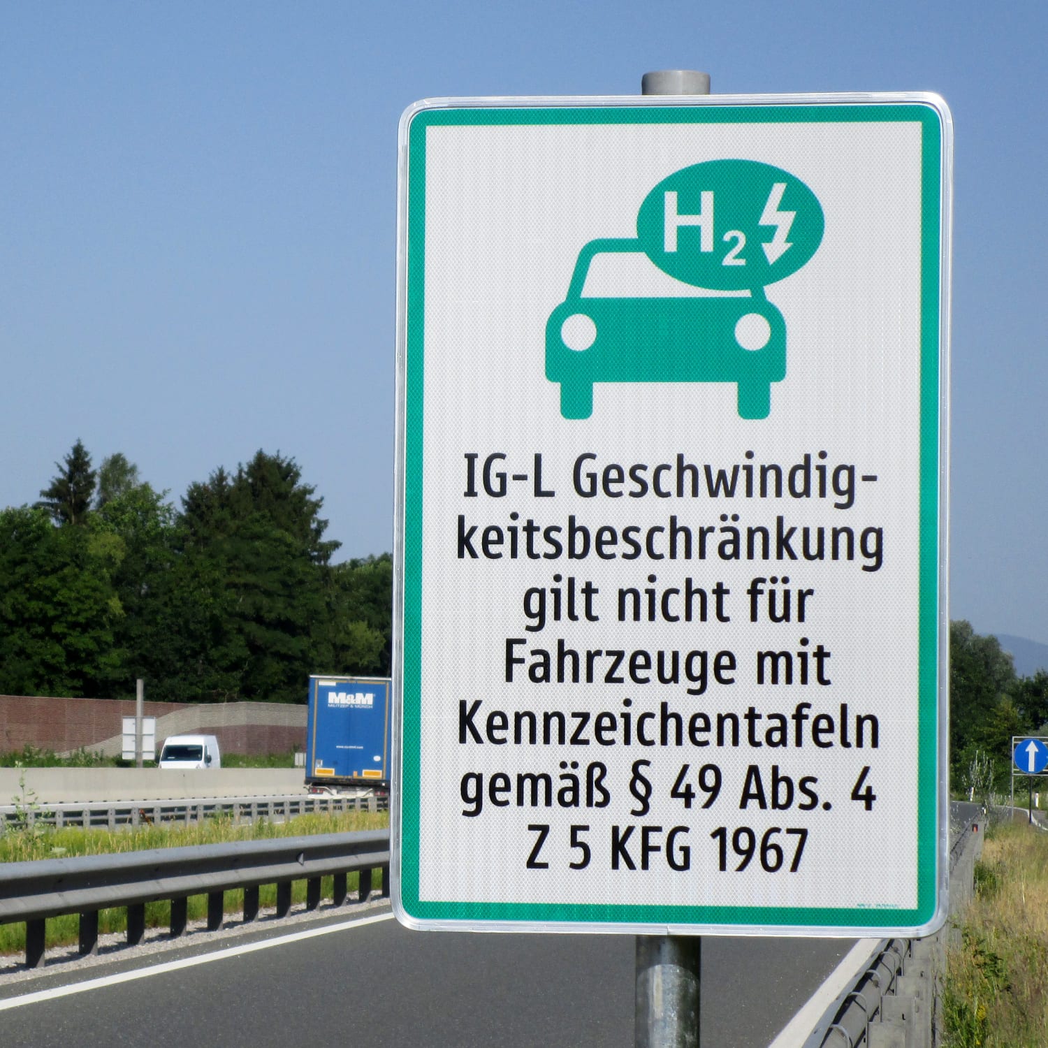 Umwelt Tempolimit In Osterreich Ausnahme Fur Elektroautos Adac