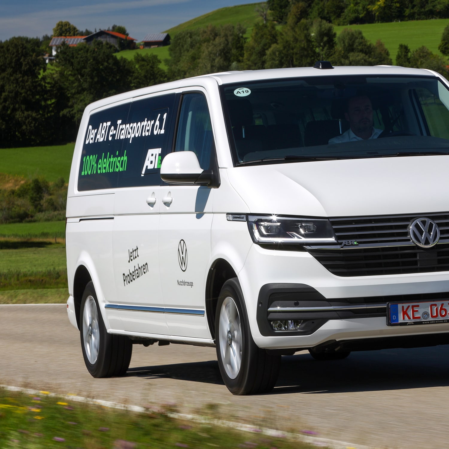 Vw T6 1 Elektro Von Abt Testfahrt Reichweite Daten Adac