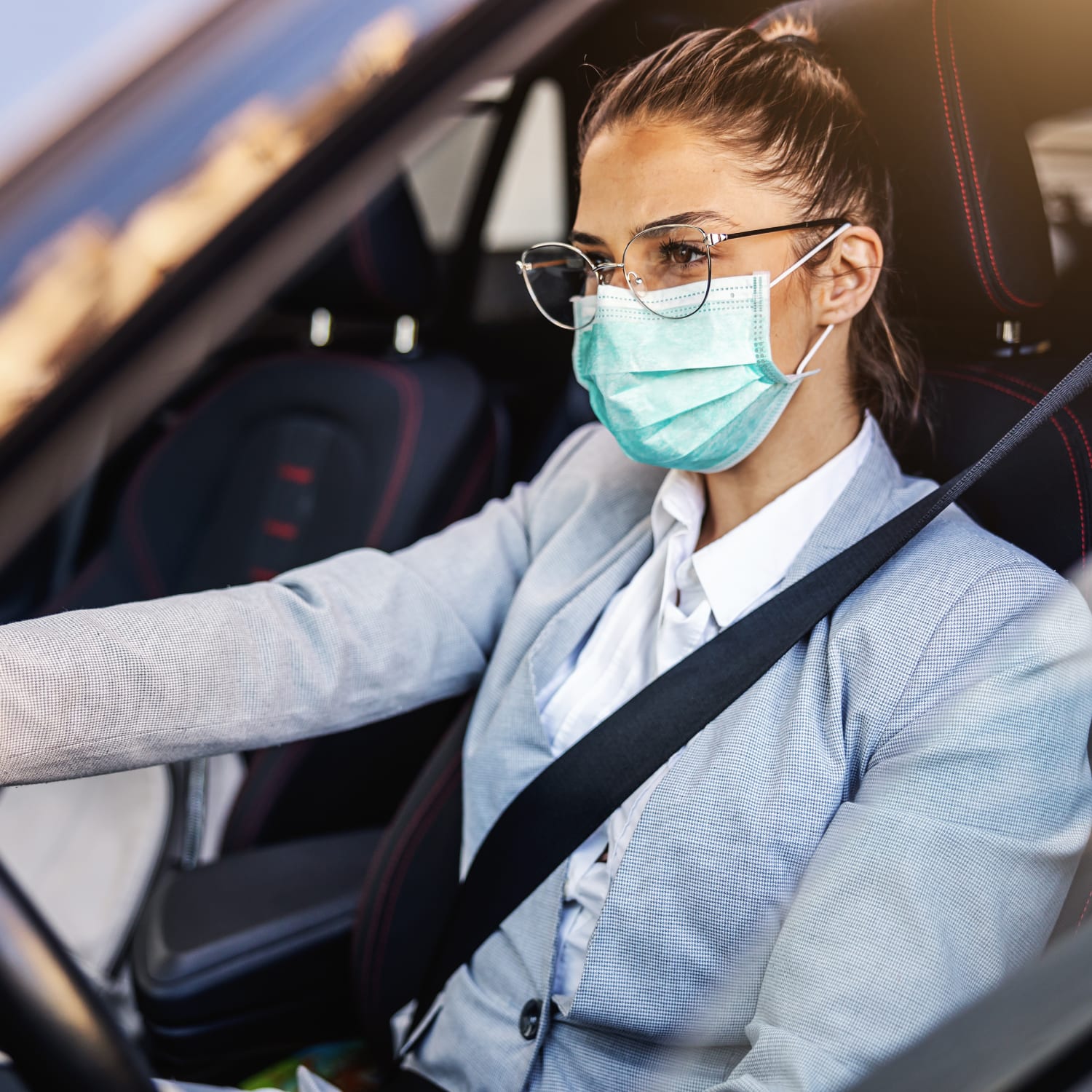 Mundschutz Im Auto Darf Man Mit Maske Fahren Adac