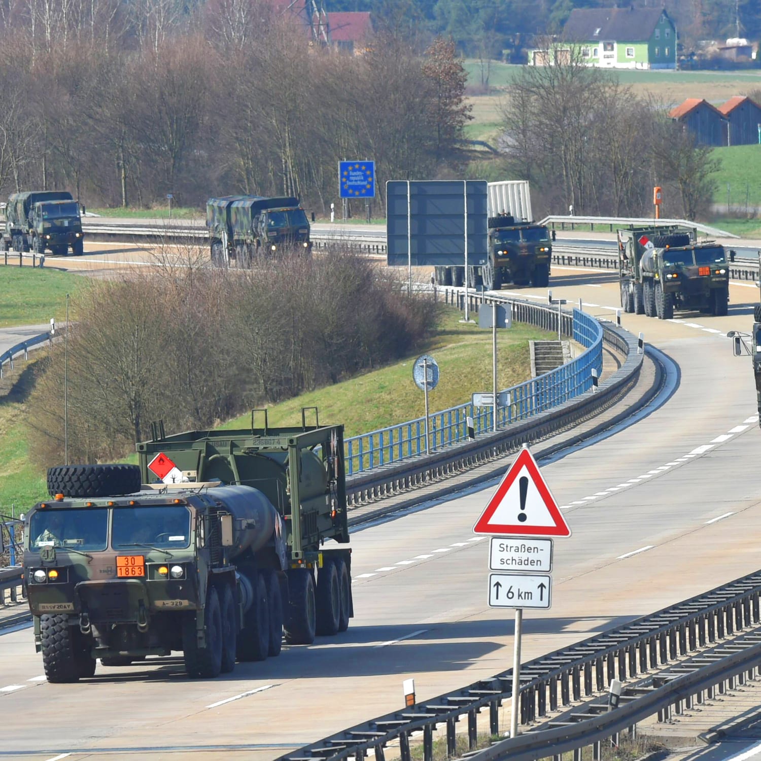 Darum sehen Sie Militärkolonnen 2020 | ADAC