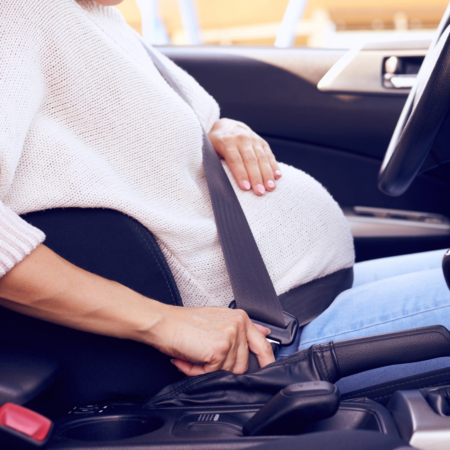 Schwanger Autofahren So Schutzen Sie Den Babybauch Adac