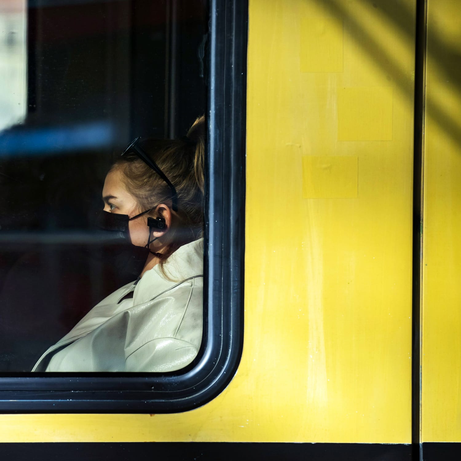 Corona Maskenpflicht Beim Bus Und Bahnfahren Adac