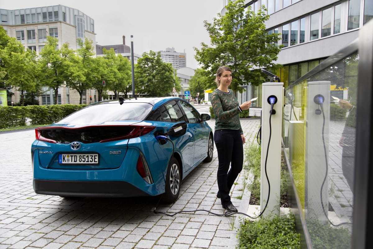 Pro Contra Fakten Zur Elektromobilitat Adac