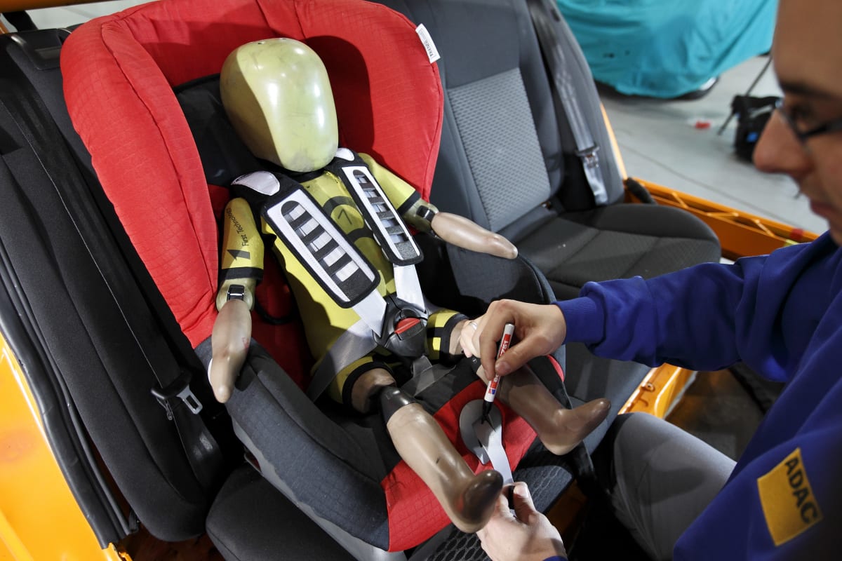 Kindersicherheit im Straßenverkehr | ADAC