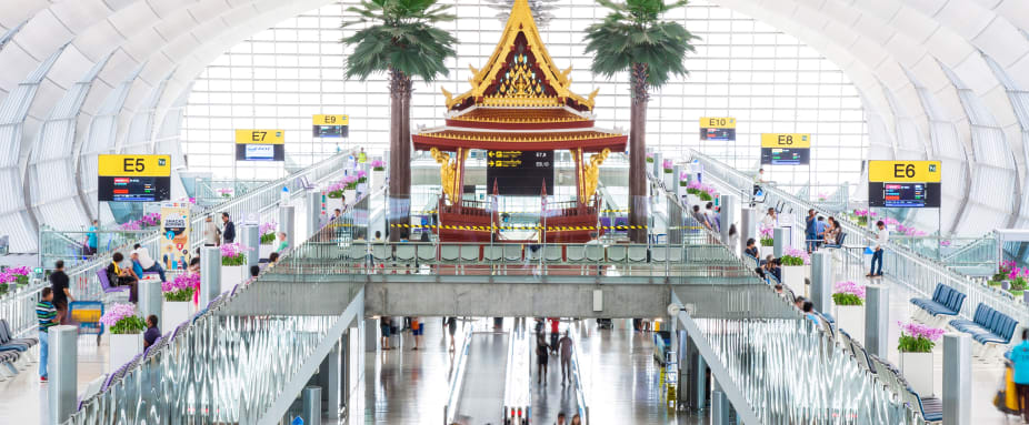 Der Flughafen Suvarnabhumi in Bangkok in Thailand