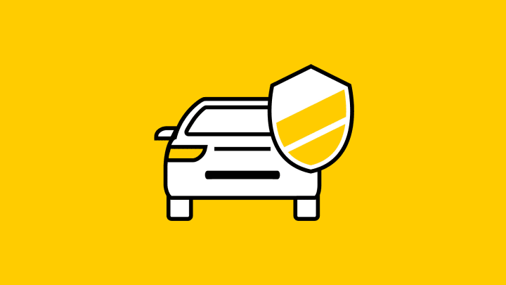 Auto mit gelb gefülltem Schutzschild - Teilkasko ADAC