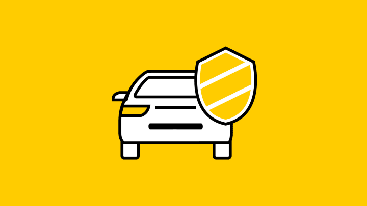 Auto mit gelb gefülltem Schutzschild - Vollkasko ADAC