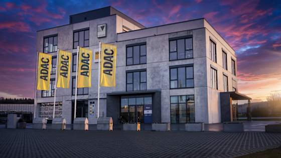 Aufnahme des ADAC Truckservice Gebäudes