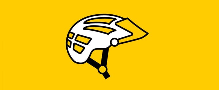 weißer Fahrradhelm auf gelbem Hintergrund