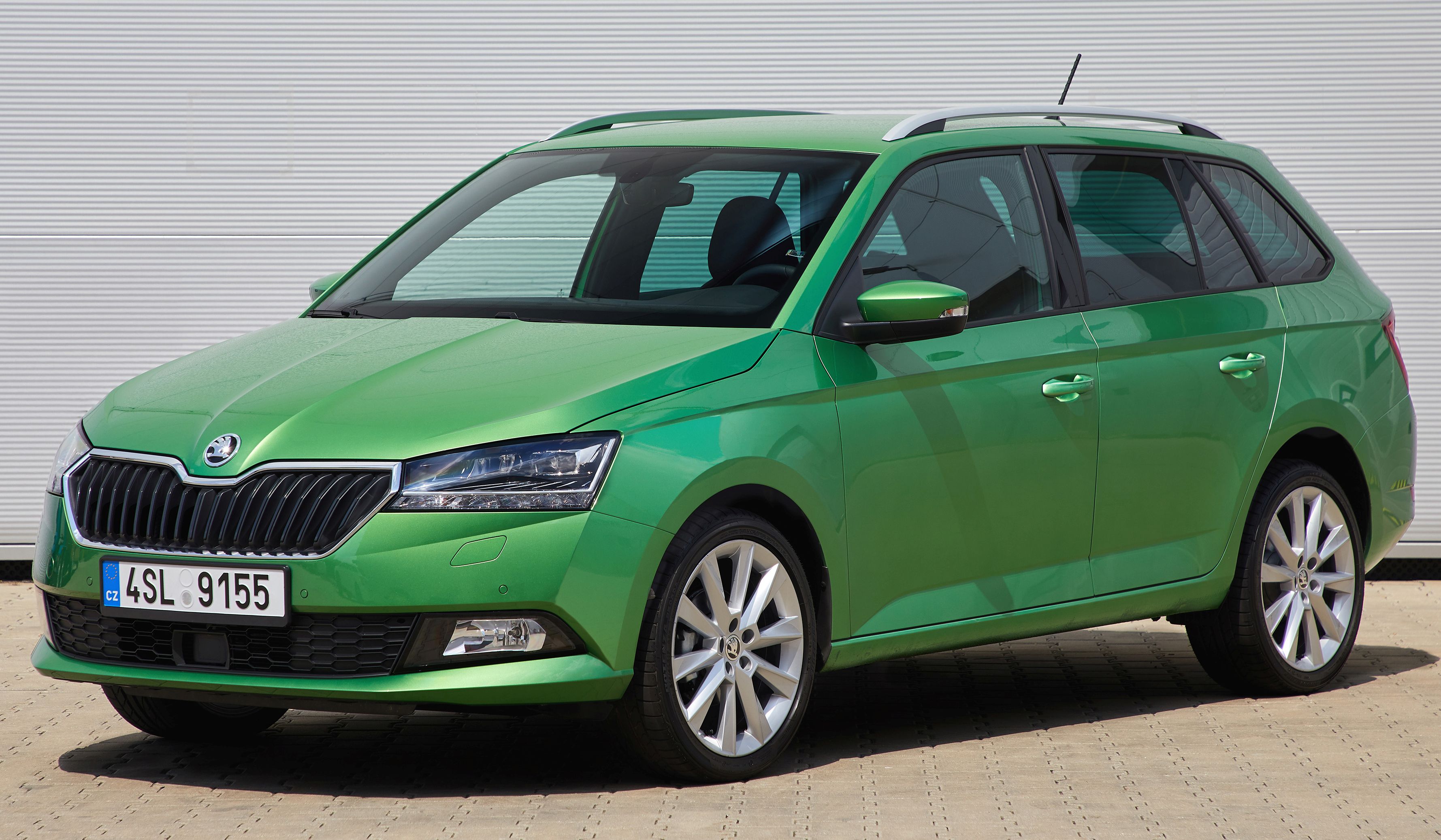 Skoda Fabia Estate Wagon 1 0 TSI ScoutLine DSG 2020 Parametry Skoda Fabia Estate Wagon 1 0 TSI ScoutLine DSG 2020 Parametry