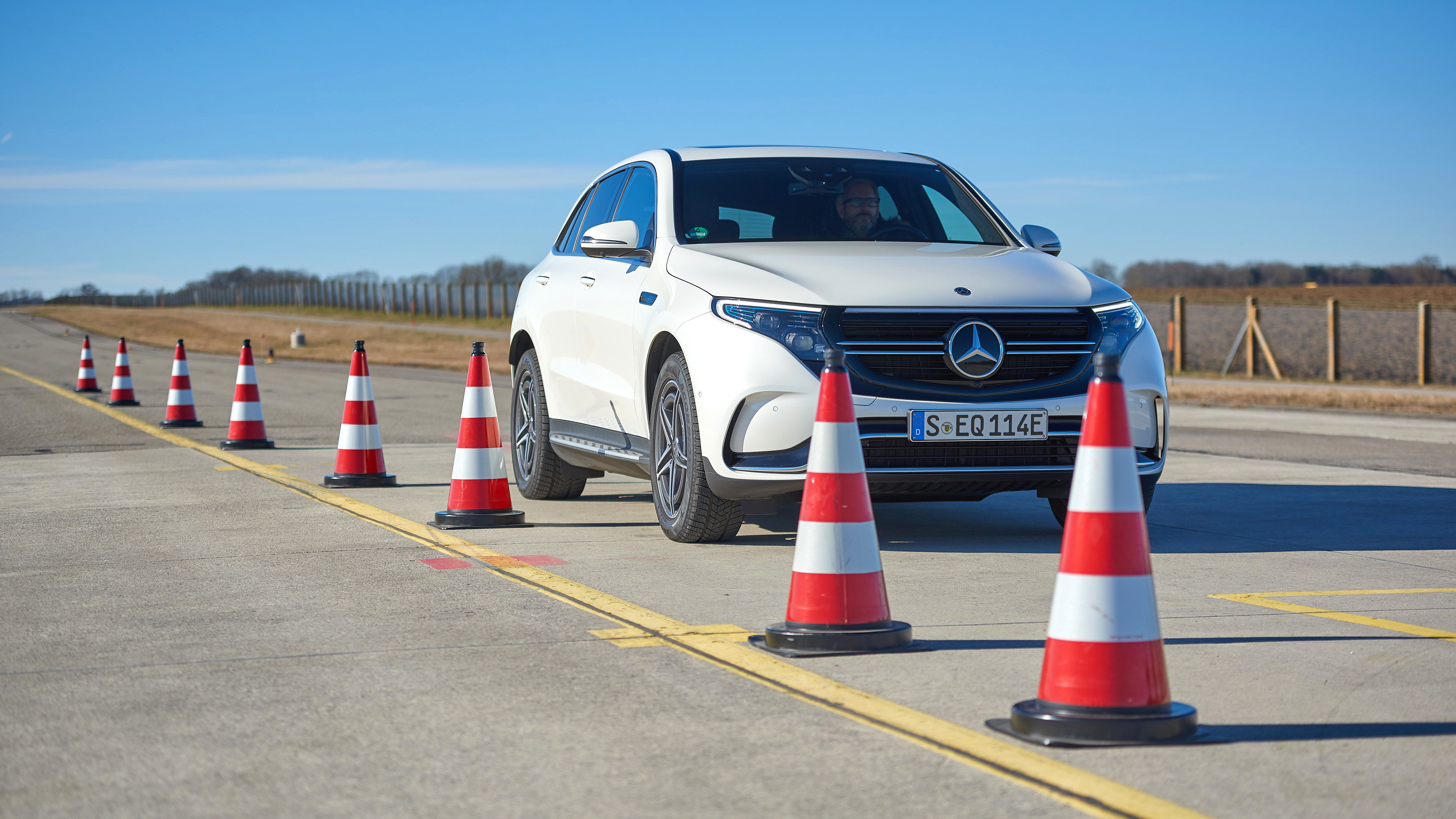 Mercedes Eqc Elektro Suv Test Verbrauch Reichweite Adac