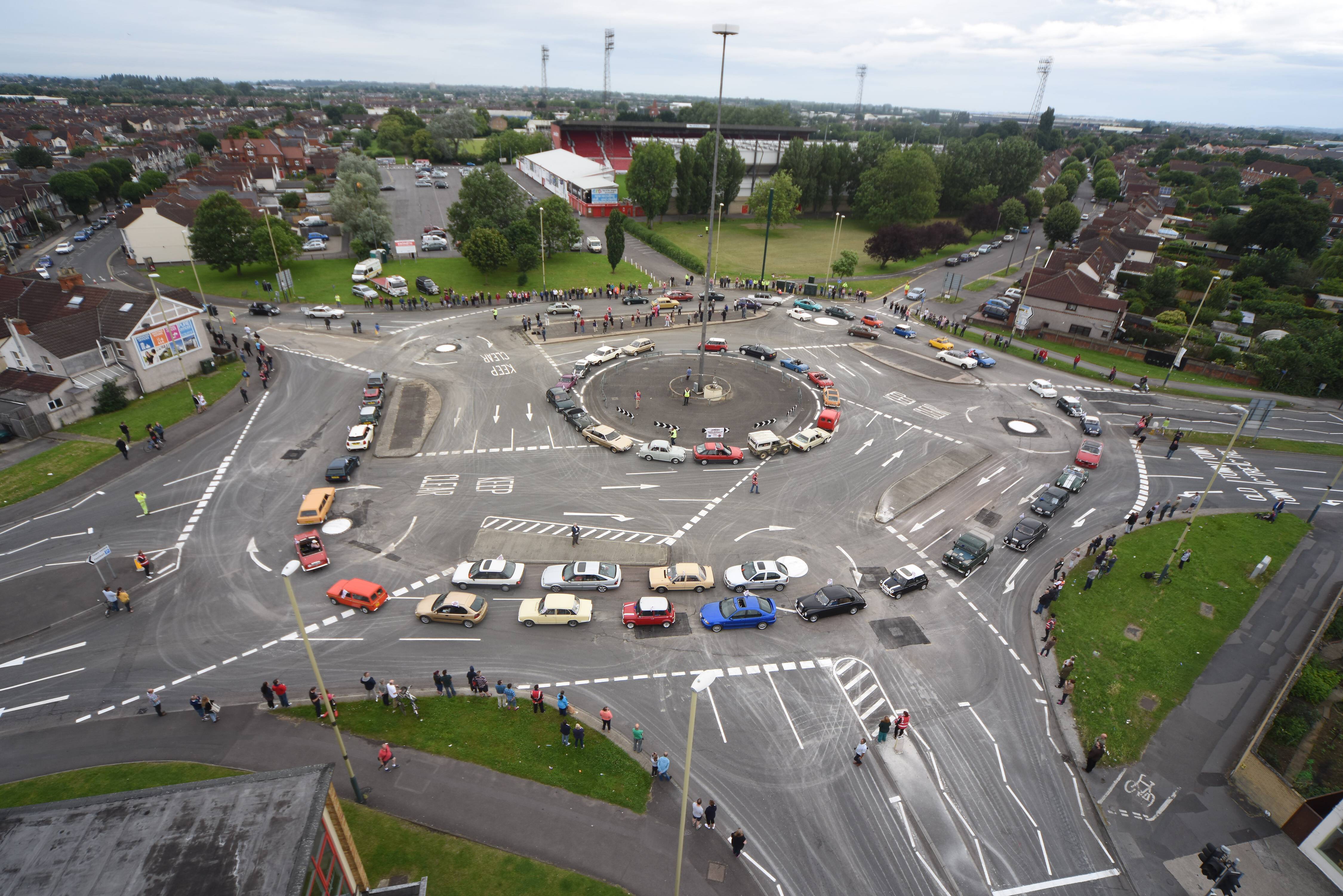 8 spuriger kreisverkehr