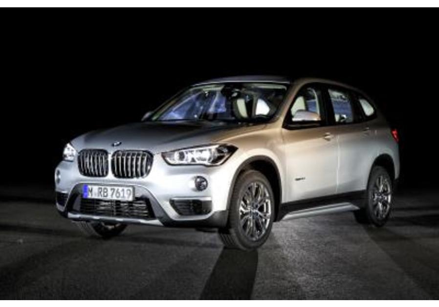 Test LED-Scheinwerfer 2016: BMW  X1